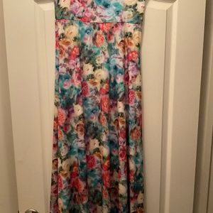 Maxi small watercolor floral silky
